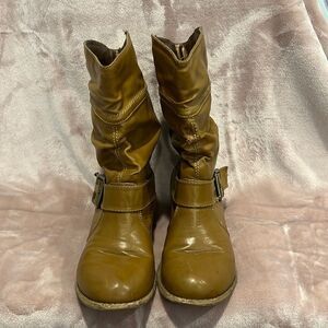 Nature Breeze - Mustard Boots - Size 9